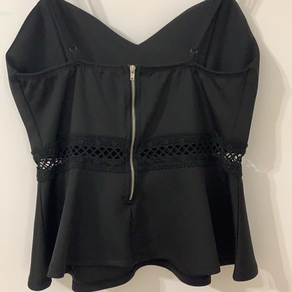 Black spaghetti strap peplum top - Picture 4 of 5